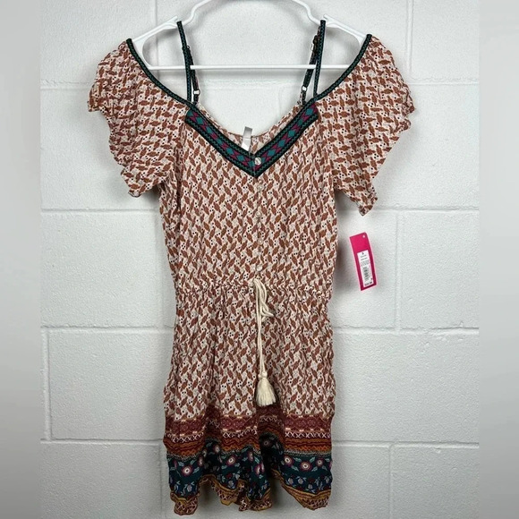🤍NWT Super Cute‎ Romper Size S - Picture 1 of 7